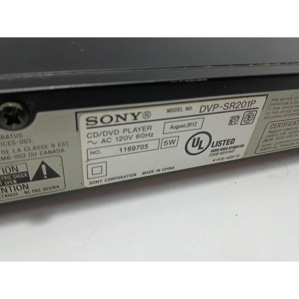 Sony DVP-SR201P DVD Player w remote and cables